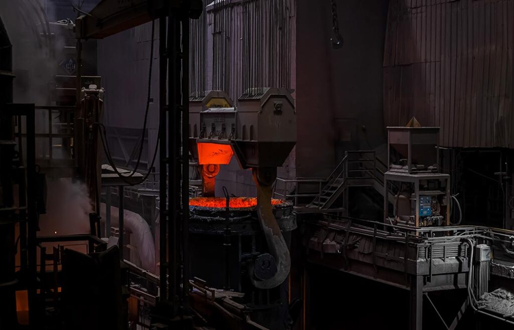 Ladle crane moving molten hot steel