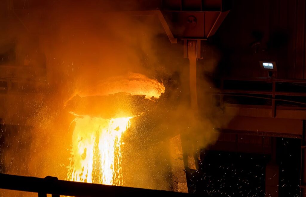 Ladle crane pouring molten hot steel