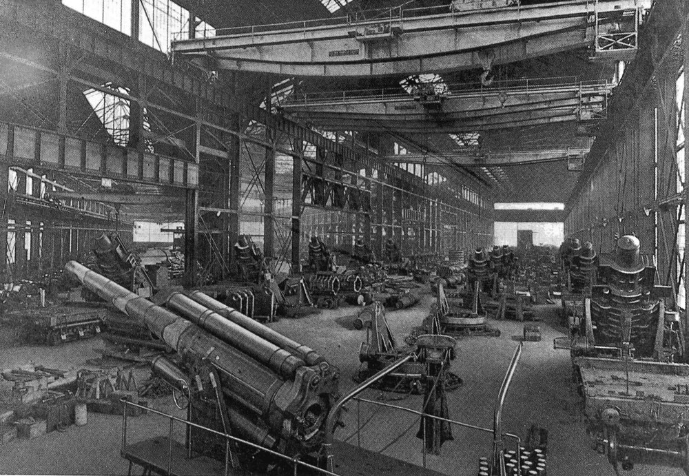 Historical image of Morgan Engineering’s ordnance department.