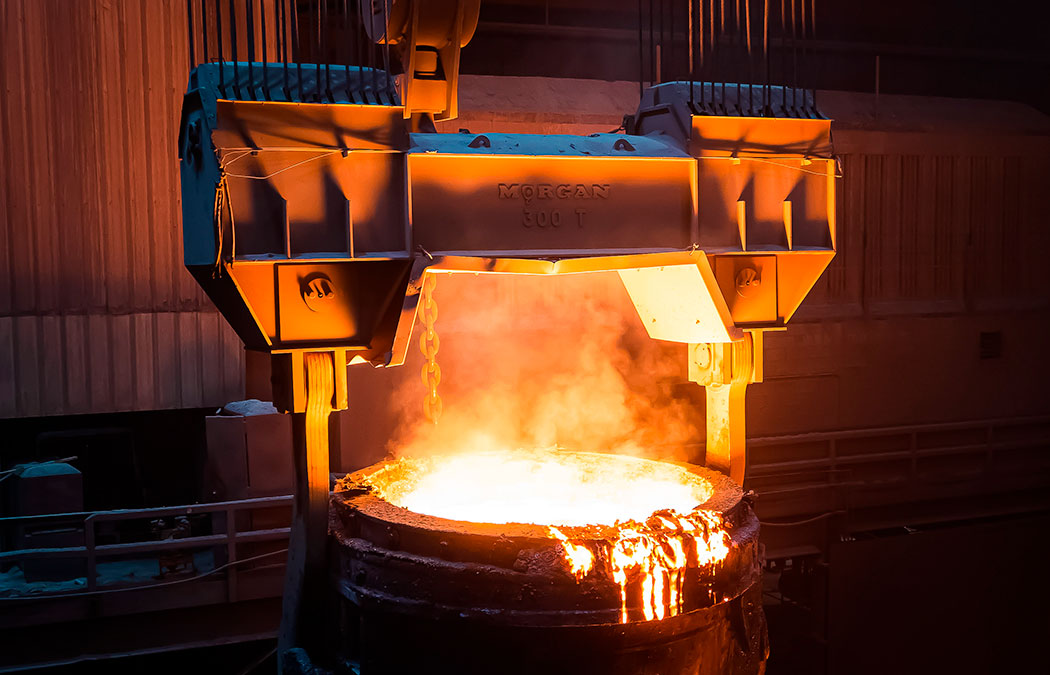 Morgan ladle crane transporting hot molten steel